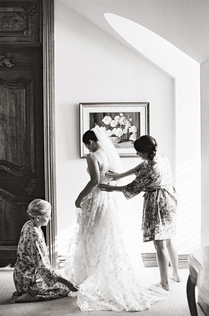 bride and bridesmaids getting ready at campbell point house