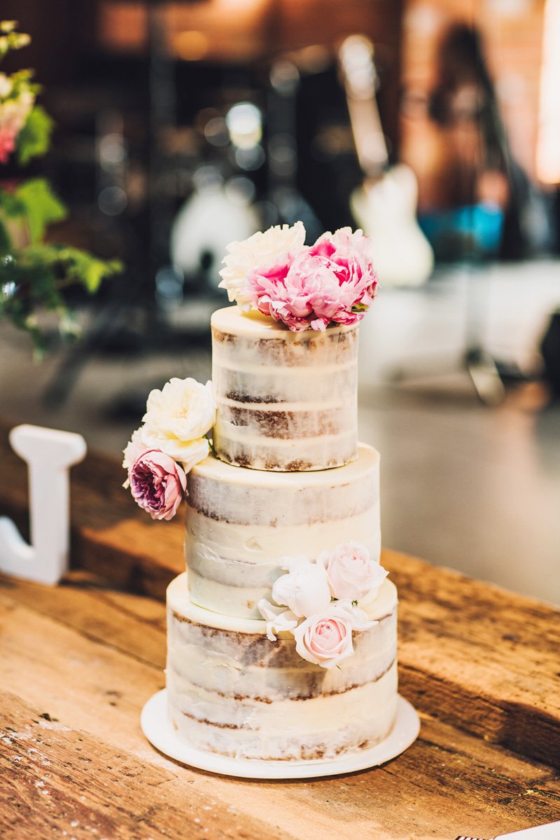 COOMBE YARRA VALLEY MELBA ESTATE WEDDING cake