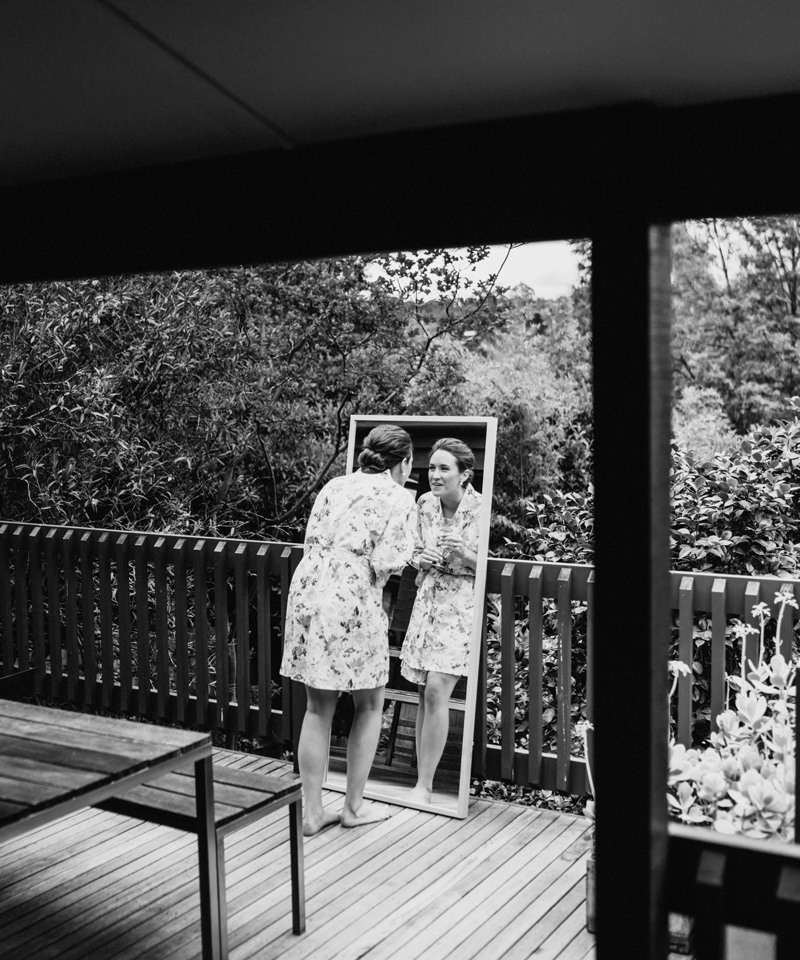 healsville bride getting ready photo