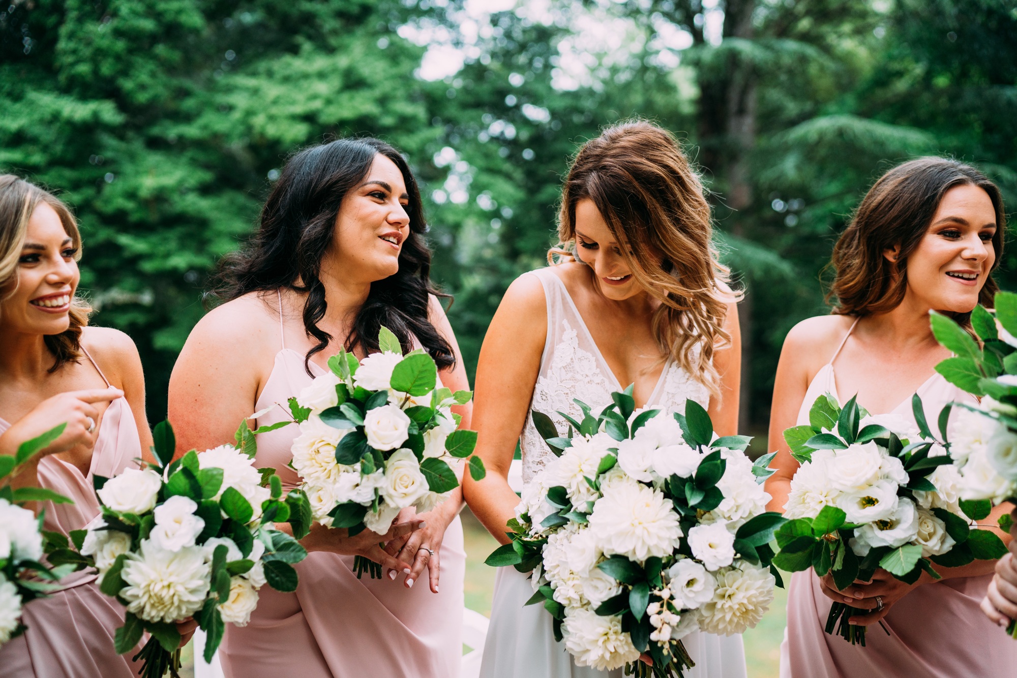 Bridesmaids getting ready for a wedding in the yarra valley victoria melbourne