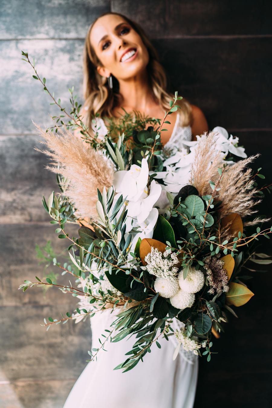 natural wedding flowers