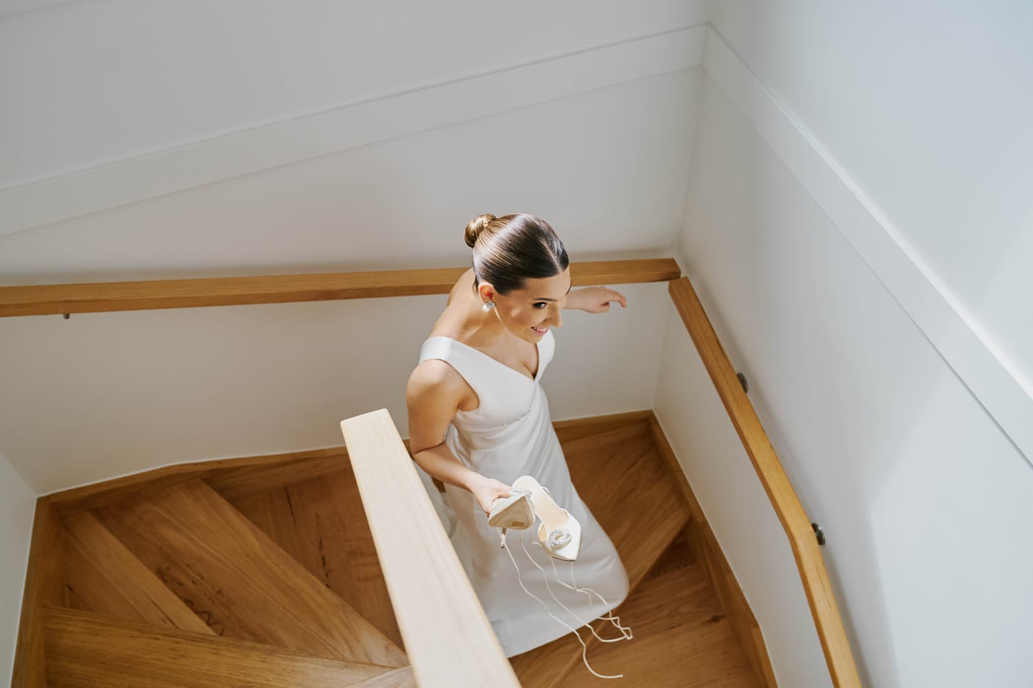 bride going to wedding ceremony